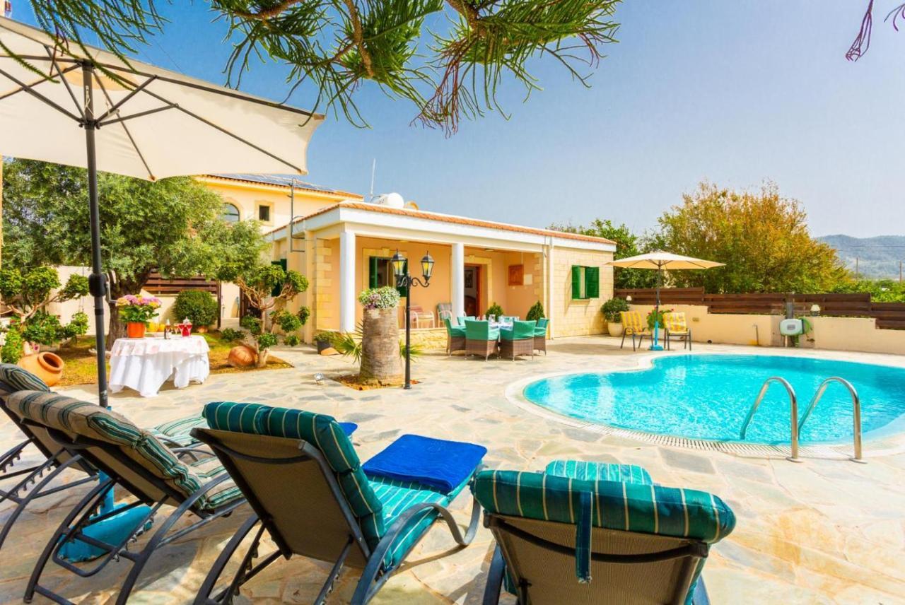 Villa Constantinos Kato Yialia Екстериор снимка