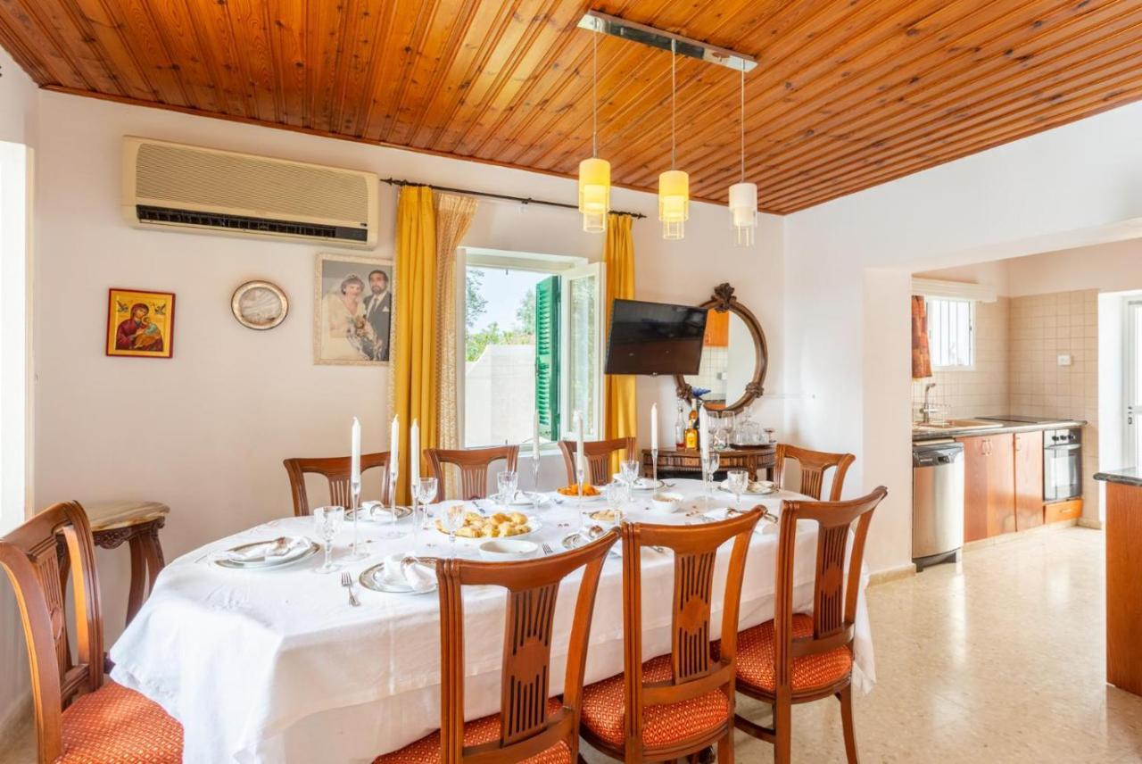 Villa Constantinos Kato Yialia Екстериор снимка